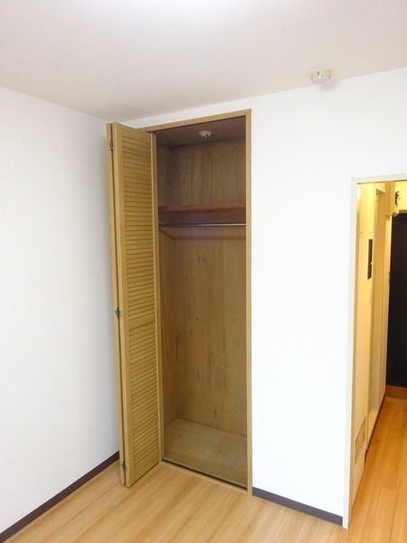 ネオマイム横浜台町 収納