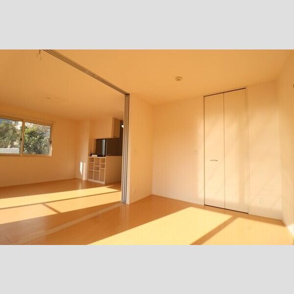 オークス102号室 洋室　6帖