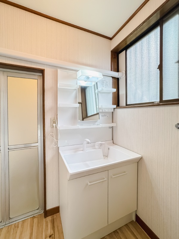 船橋市芝山6丁目戸建 洗面