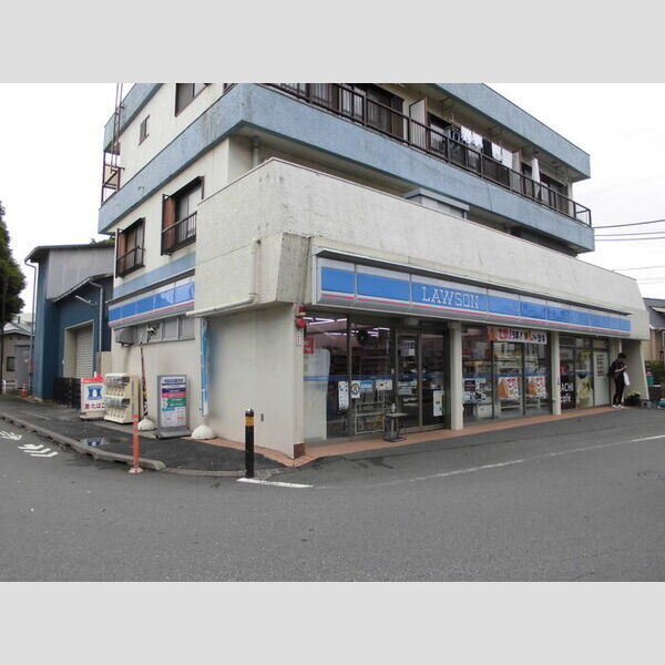 ラ・グラシューズ ローソン高幡不動北口店(377m)
