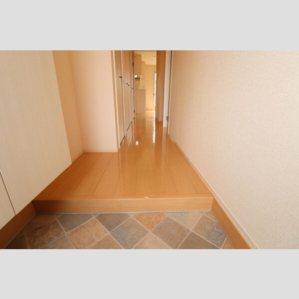 MODAN COURT 和105号室 廊下