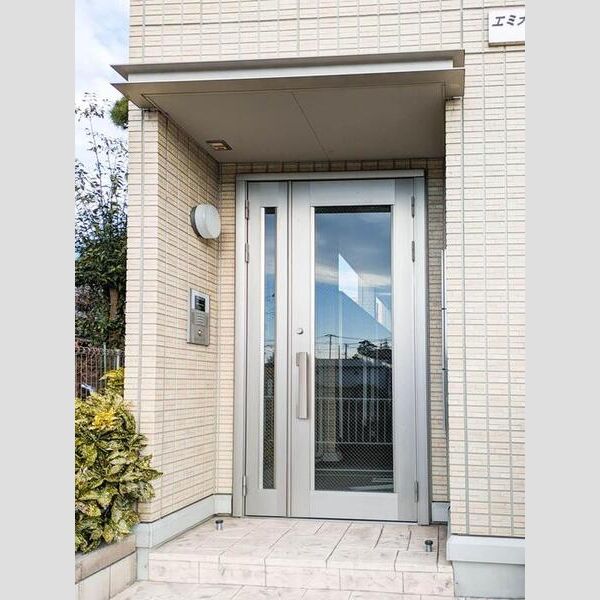 エミナンスⅡ201号室 エントランス