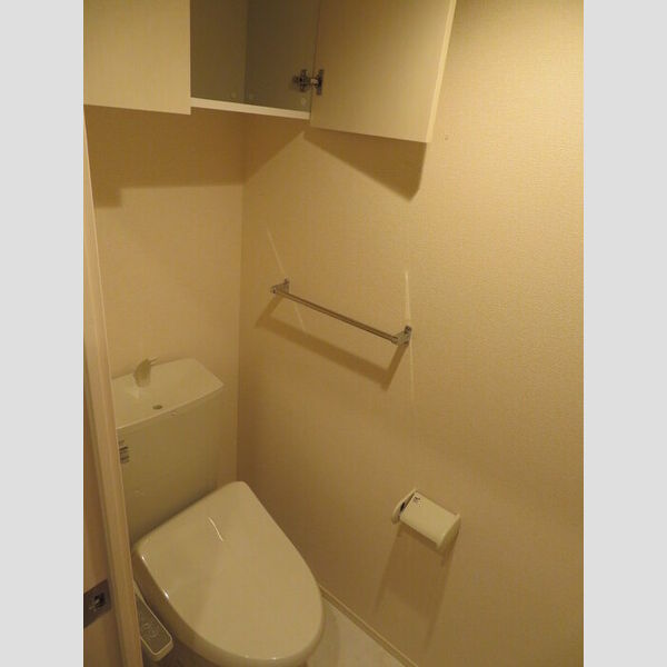 ヴィクトワール103号室 温水洗浄暖房便座です。