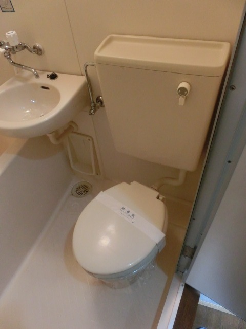 グリーンハイムB1階 トイレ