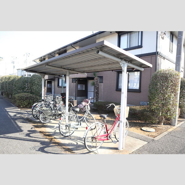 エステートU　Ⅱ203号室 駐輪場