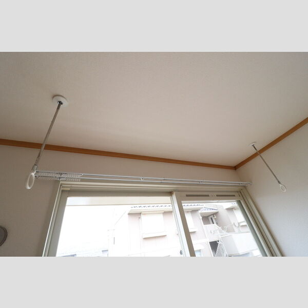 サンモールおゆみ野　B 室内物干し