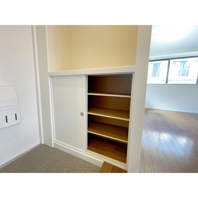 NDハイム5 シューズボックス付きです