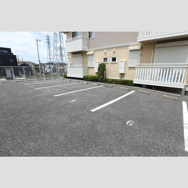 リヴェール　A 駐車場