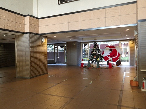 ライオンズマンション千葉グランドタワー7階 ロビー　※2025年12月の写真