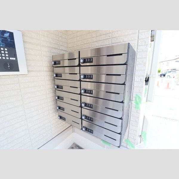 D-ROOM　YATSU201号室 ポスト