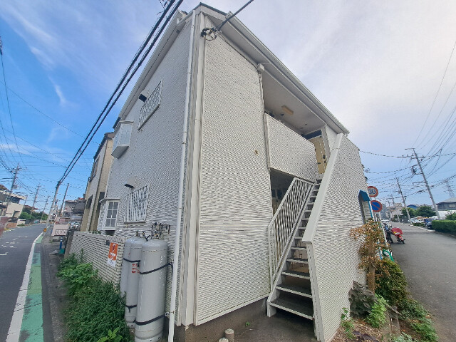 メゾンシティーA館1階 外観