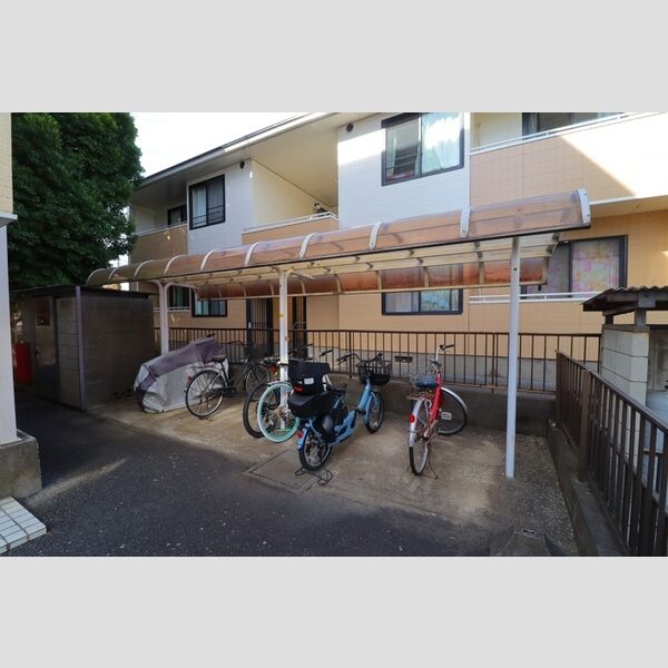 ウエストパーク三橋 駐輪場