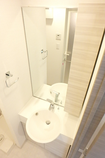 ガーラ・プレシャス川崎6階 広い洗面スペース