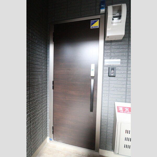 シェーンブルーメ横浜106号室 玄関