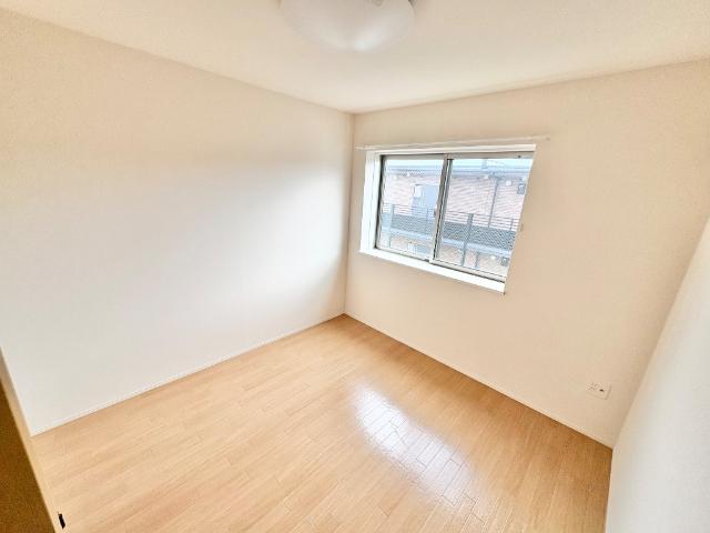 ローズ　ジャルダン 寝室