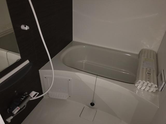 アドレコート102号室 バス