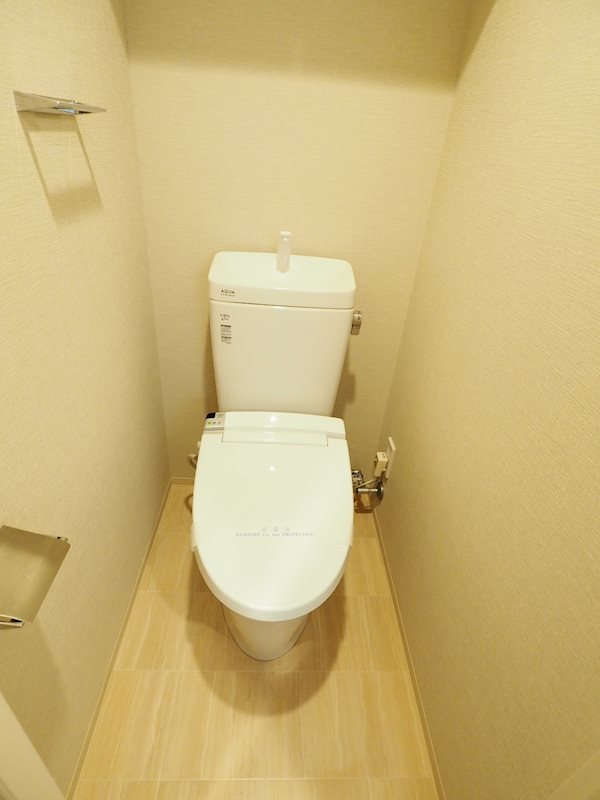 クロスレジデンス飯田橋4階 トイレ