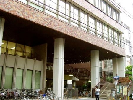 クレア上落合 新宿区立中央図書館まで954ｍ