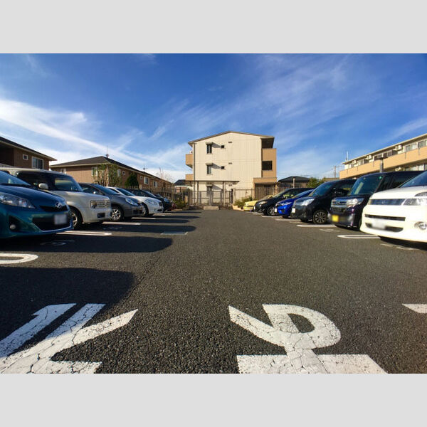 リビングゲートシティ　Ⅱ 北駐車場