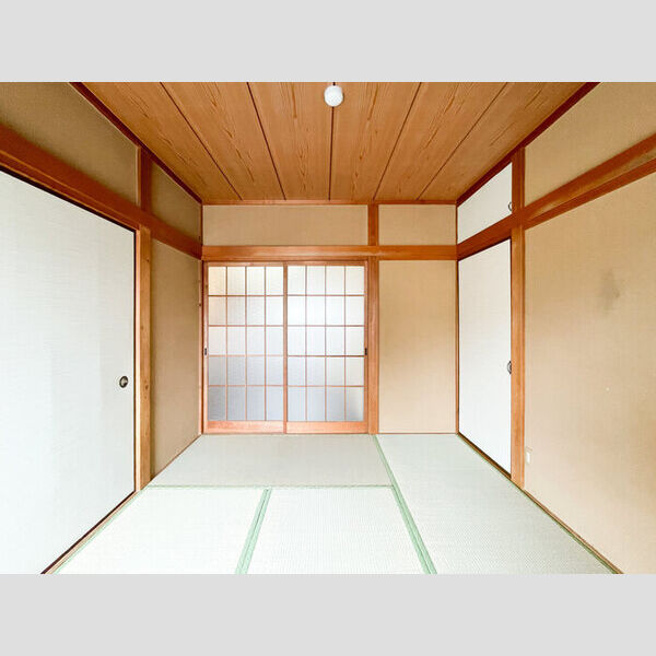 サンコーポ富士203号室 和室(南東)6.0帖