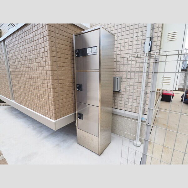 ノア・アン 宅配ボックス