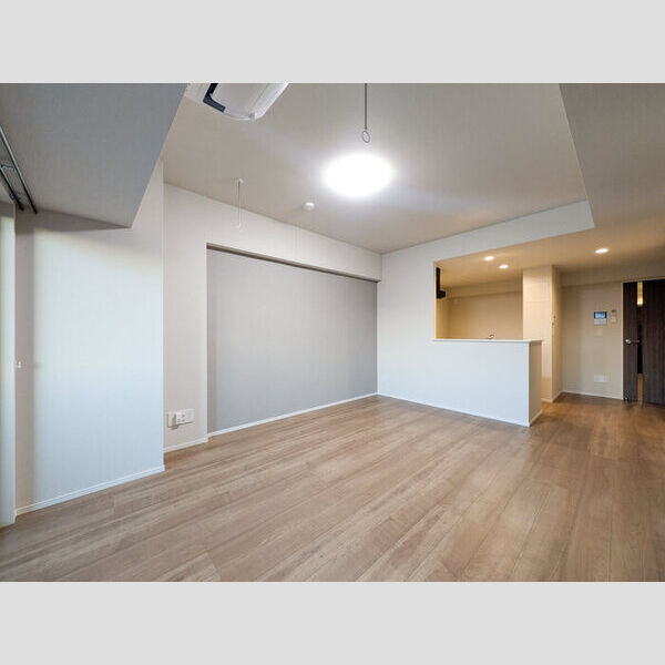 サンジョイアゼロ711号室 LDK①