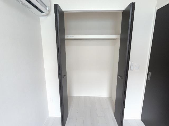 ｉｌｅ　ｖｉｌｌａｇｅ（イル　ヴィラージュ）205号室 クローゼット