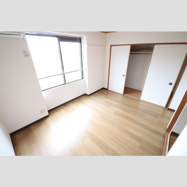 グリーンヒル202号室 洋室