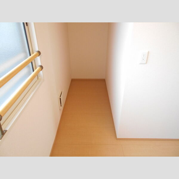 フローレンス　Ⅱ201号室 パントリー