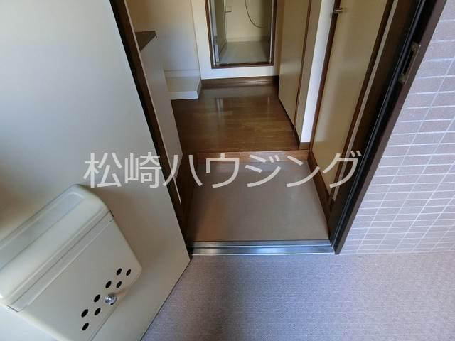 ドルチェ中野 玄関