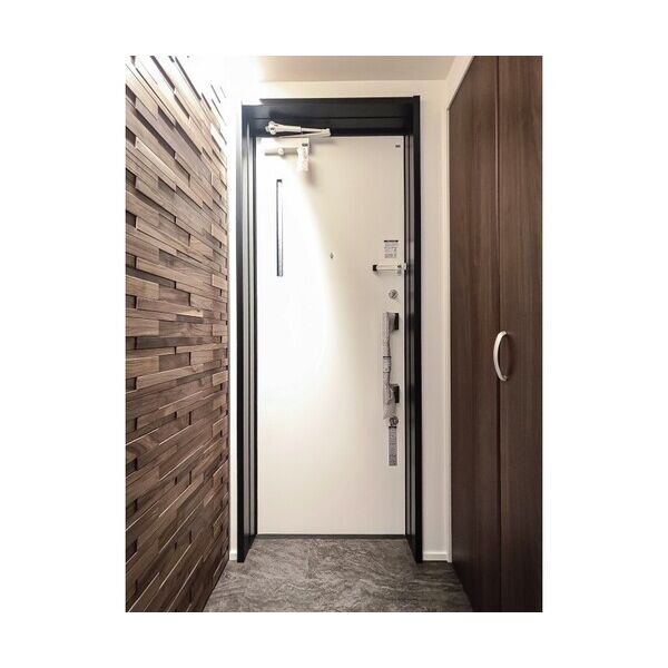 ForestMaisonKOMAGOMENORTH102号室 玄関