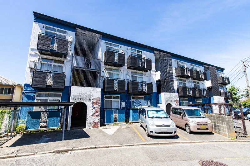 ドミール港洋の外観画像