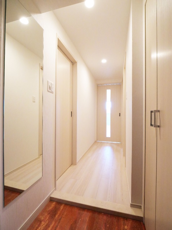 プレジオ川口ASIAN2階 玄関