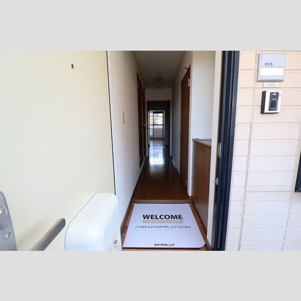 ウエストアローム 玄関