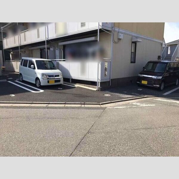 サンカーズ 駐車場