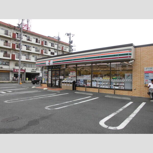 ヴィオレ南町田 セブンイレブン町田街道小川店(128m)