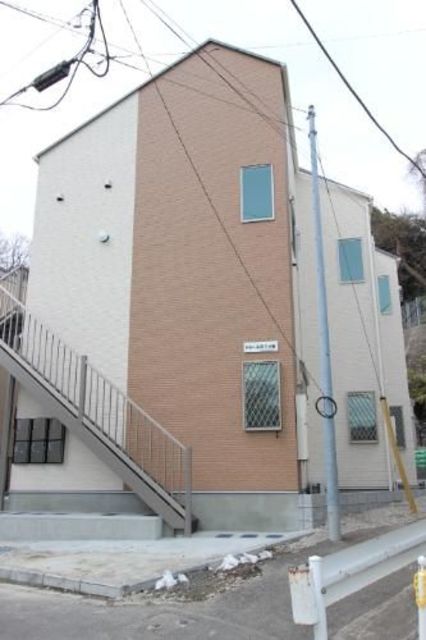 ドミール井土ヶ谷 外観