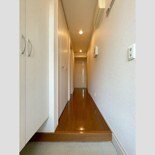 大黒屋ハイツ 三番館103号室 玄関