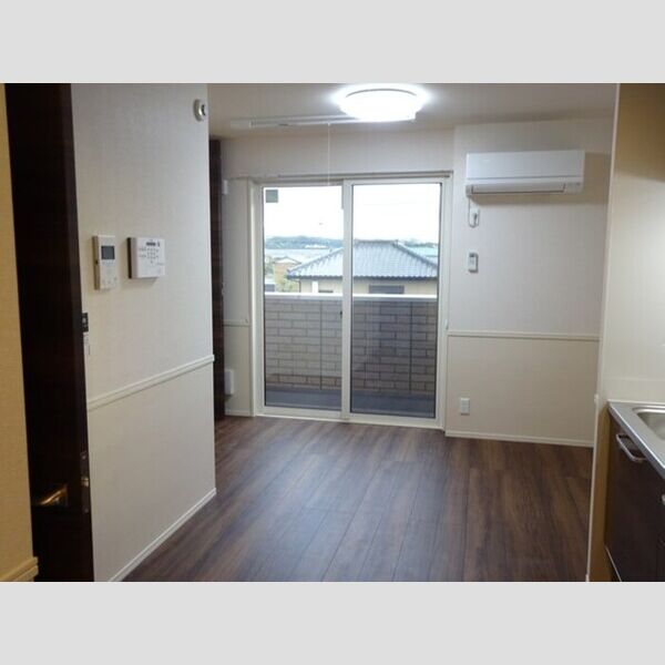 RAFALE-ERI(ラファール-エリ)302号室 洋室