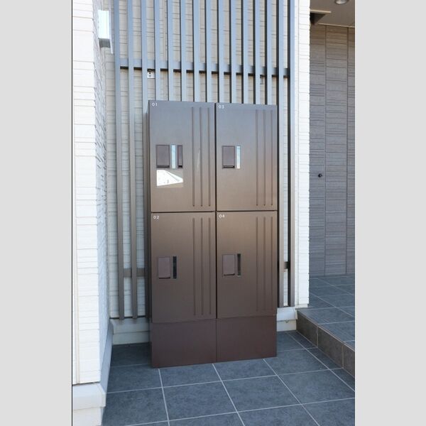 ランセ今谷E 宅配ボックス