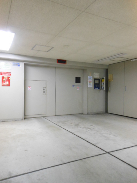 ガラ・シティ横浜西口6階 機械式駐車場