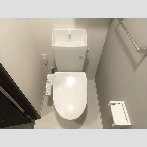 アニバーサリー302号室 トイレ