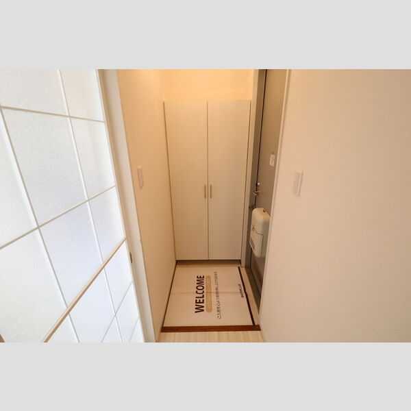 パークヒル206号室 玄関