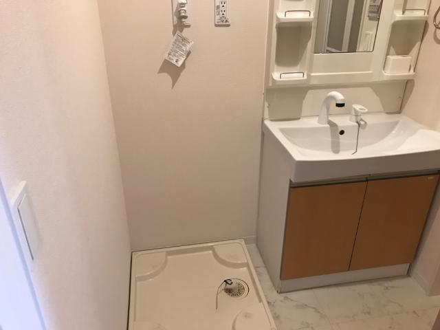 ウイングコート205号室 洗濯機置場