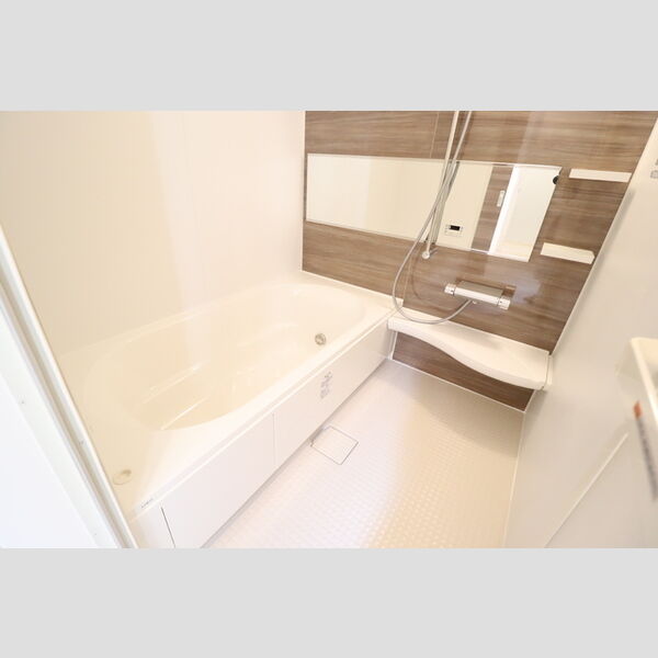 アプリコーゼ　C 浴室