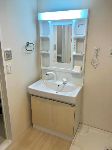 レガシープレイス片瀬 洗髪洗面化粧台