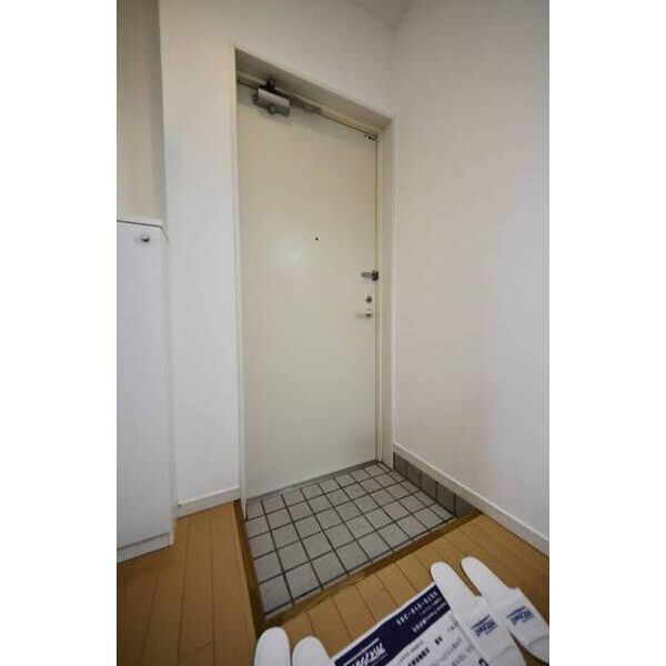 クラウンズコート羽沢 玄関