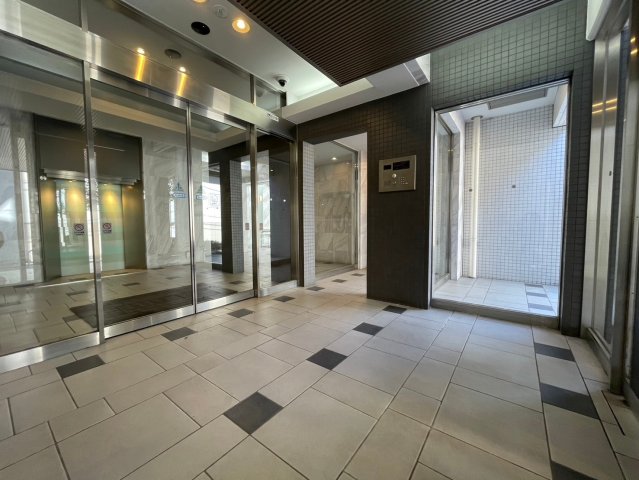 サーラ・コモド八幡山ヴェローナ309号室 エントランス