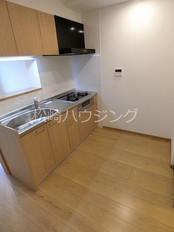 blue palette 中野平和の森 内観