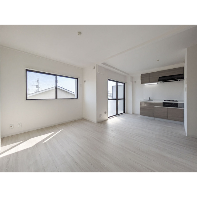 リバーサイドツルミ303号室 リビング